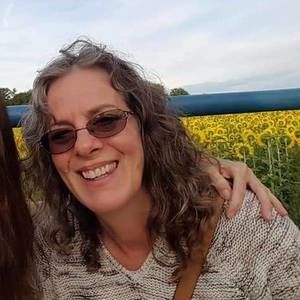 Meet your Posher, Ellen